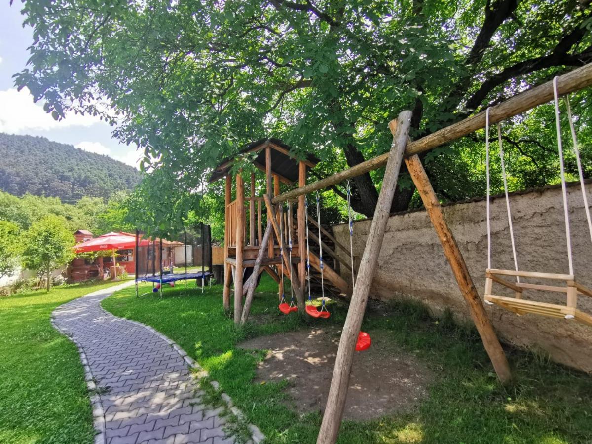 Pensiunea Cold Mountains Rîşnov Ngoại thất bức ảnh